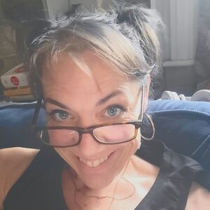 Meet your Posher, Elsbeth